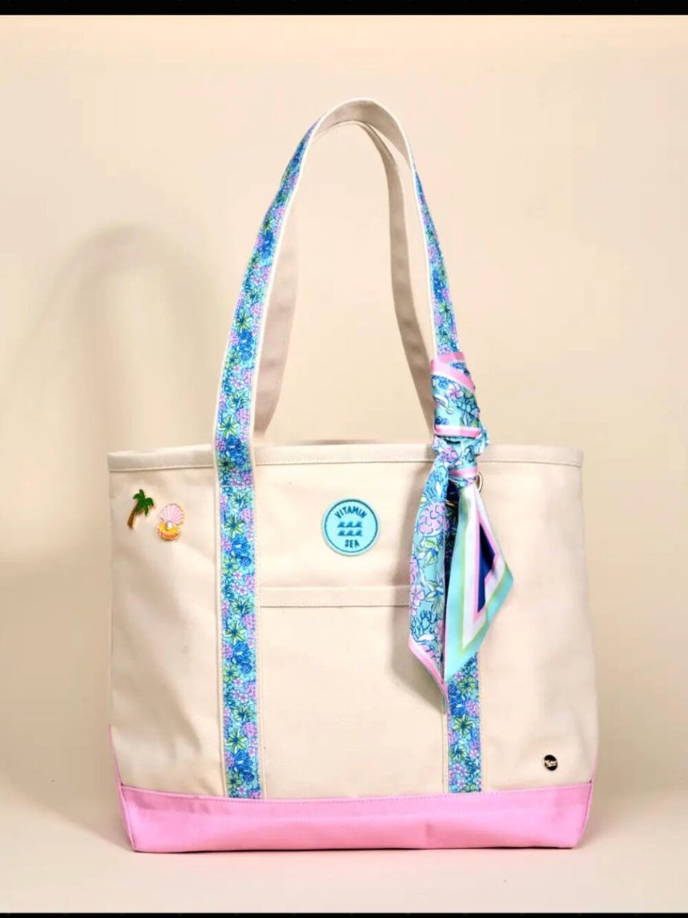 The Darling Canvas Tote Bag–Coastal Cove